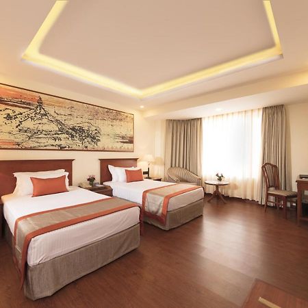 Royal Singi Hotel Katmandu Dış mekan fotoğraf