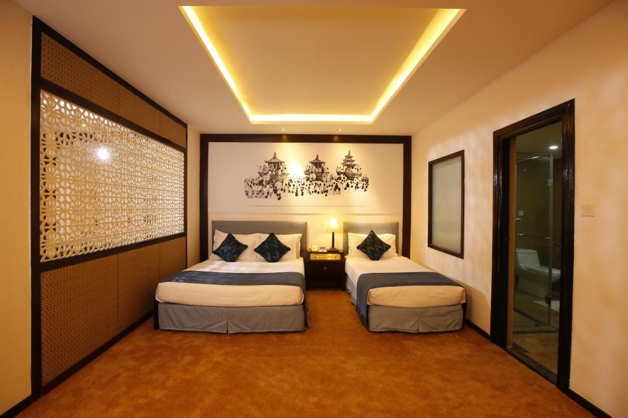 Royal Singi Hotel Katmandu Dış mekan fotoğraf