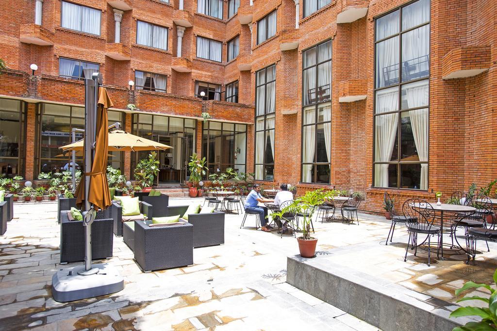 Royal Singi Hotel Katmandu Dış mekan fotoğraf