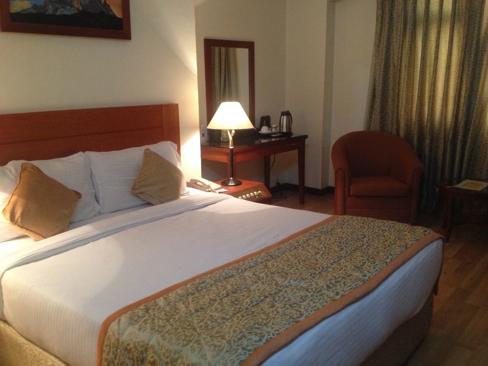 Royal Singi Hotel Katmandu Dış mekan fotoğraf