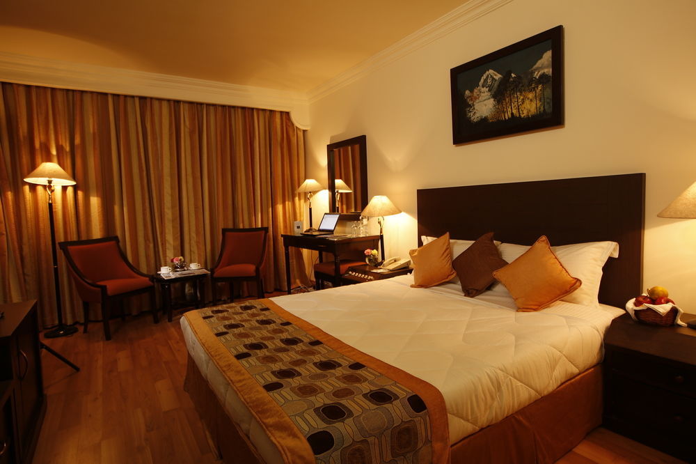 Royal Singi Hotel Katmandu Dış mekan fotoğraf