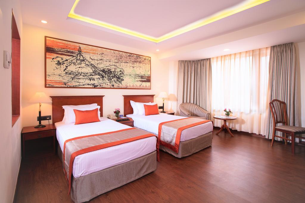 Royal Singi Hotel Katmandu Dış mekan fotoğraf