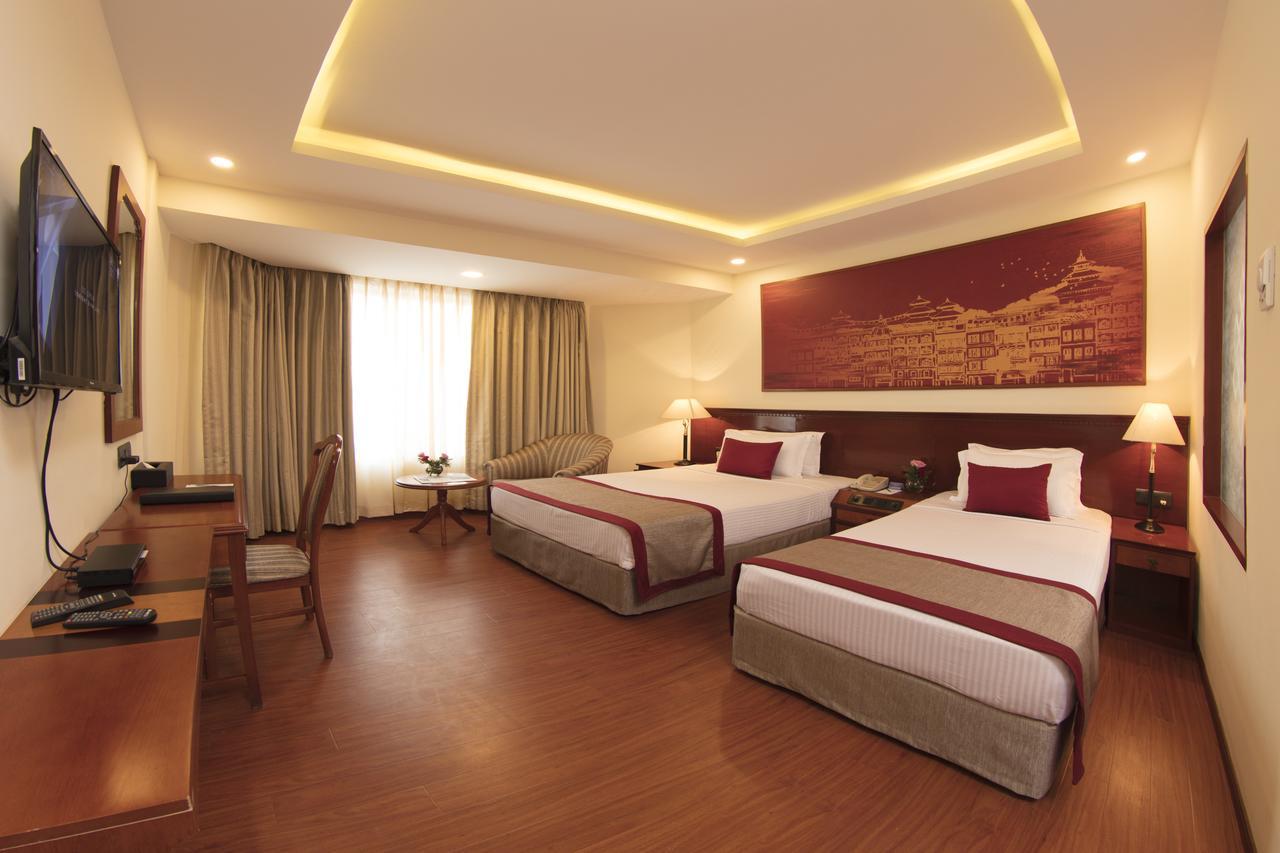 Royal Singi Hotel Katmandu Dış mekan fotoğraf