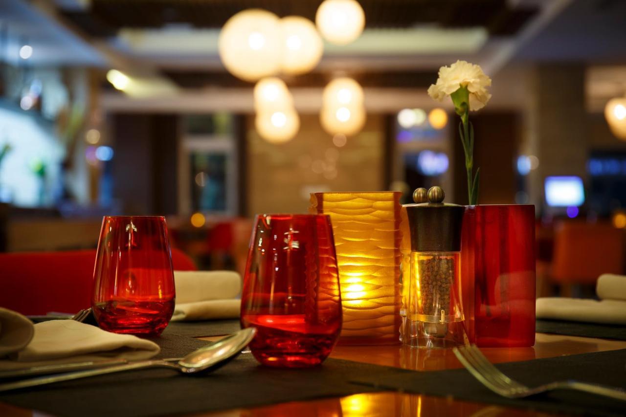 Royal Singi Hotel Katmandu Dış mekan fotoğraf