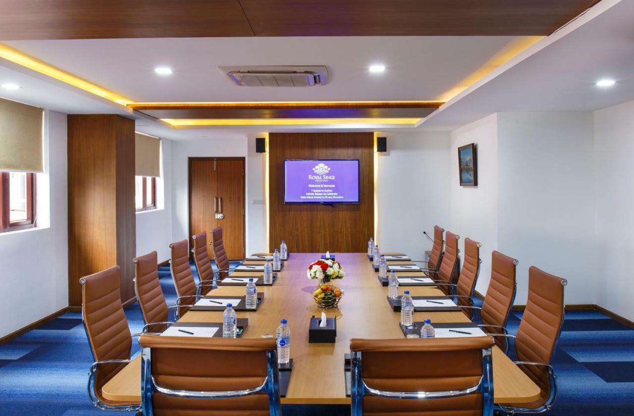 Royal Singi Hotel Katmandu Dış mekan fotoğraf